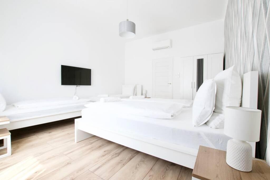 Premium Apartment By Hi5-Vaci Str. 3 Bedroom Budapeşte Dış mekan fotoğraf